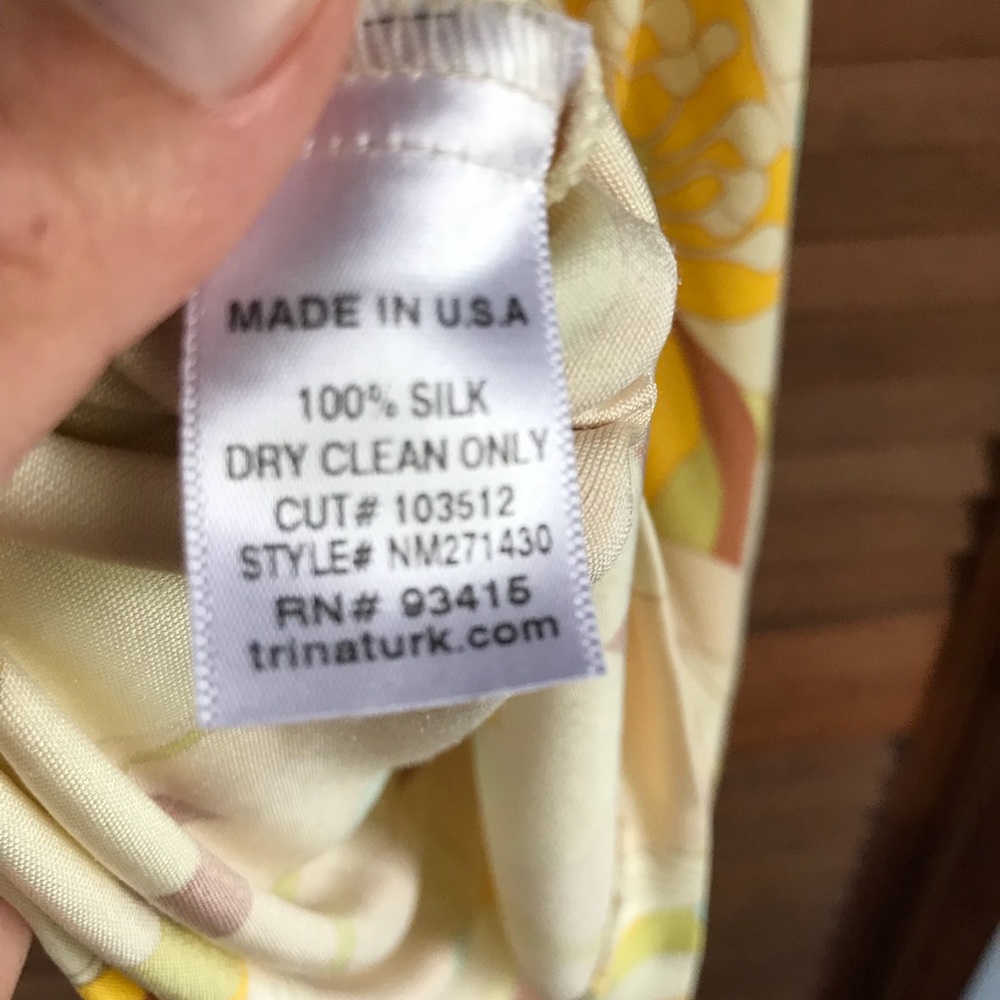 š¦ Trina Turk vintage midi dressš¦ - Picture 7 of 8